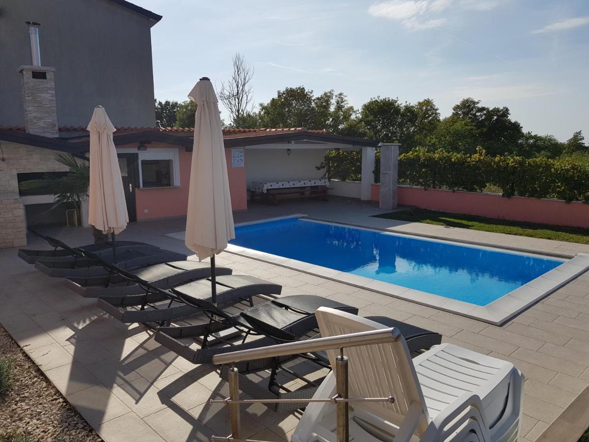 Ferienhaus Bucic Buje Εξωτερικό φωτογραφία