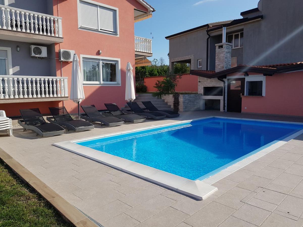 Ferienhaus Bucic Buje Εξωτερικό φωτογραφία